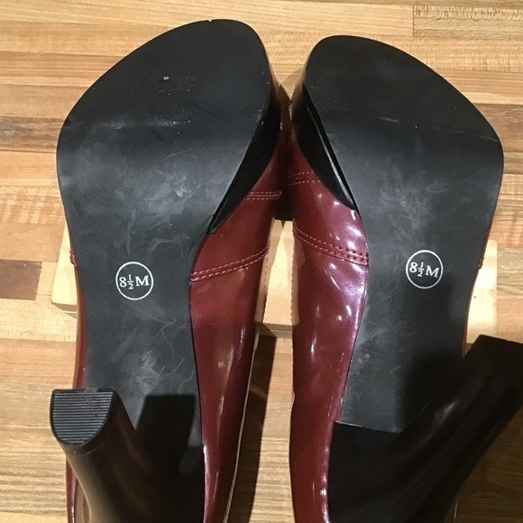 Nicole “Misty” heels. Lattice work peep toes. Size 8.5 M. - Picture 7 of 9